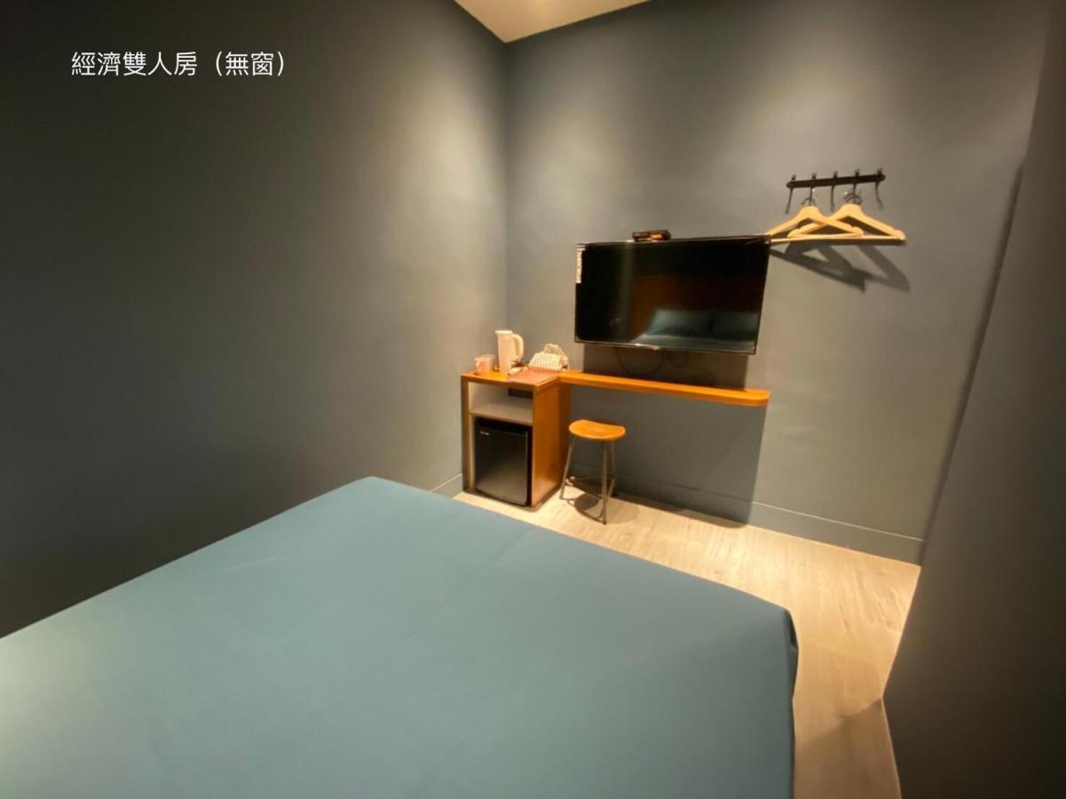 良文旅2館ryou Hotel Vintage - II Tainan Exterior photo