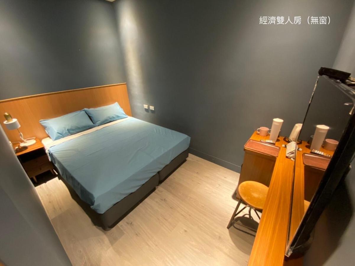 良文旅2館ryou Hotel Vintage - II Tainan Exterior photo
